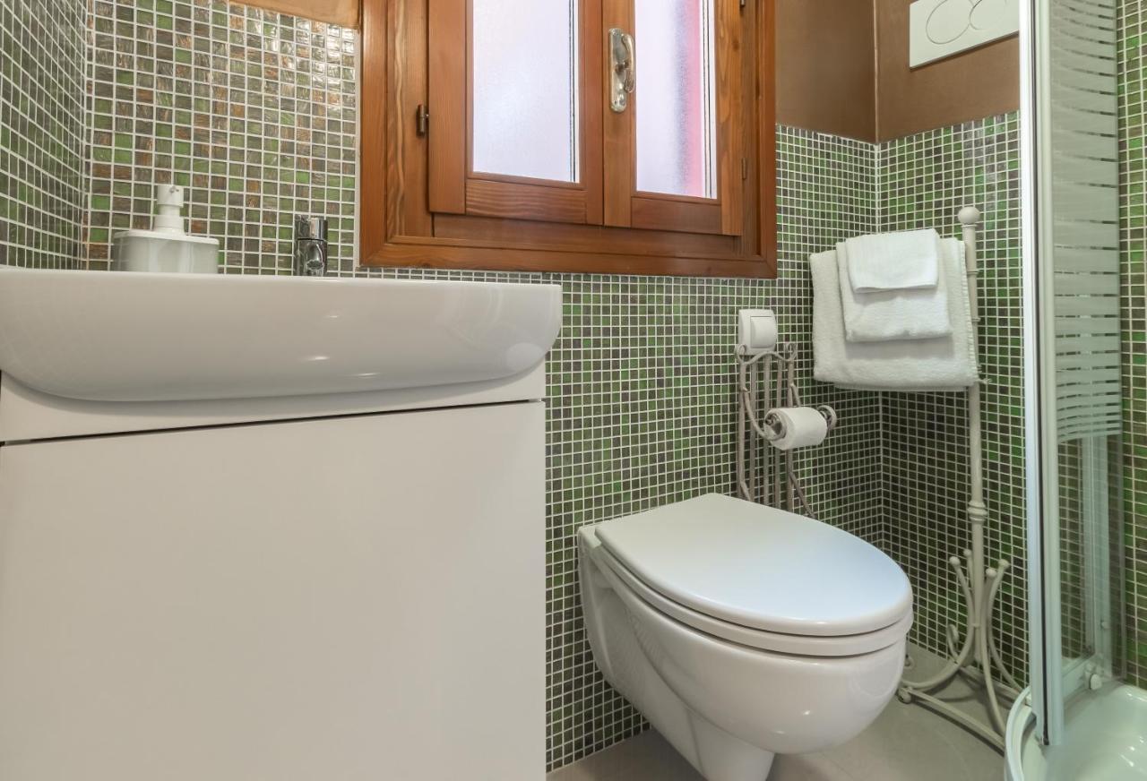 Ca' Falier Blue - 10 Min From Train And Bus Station Венеция Екстериор снимка