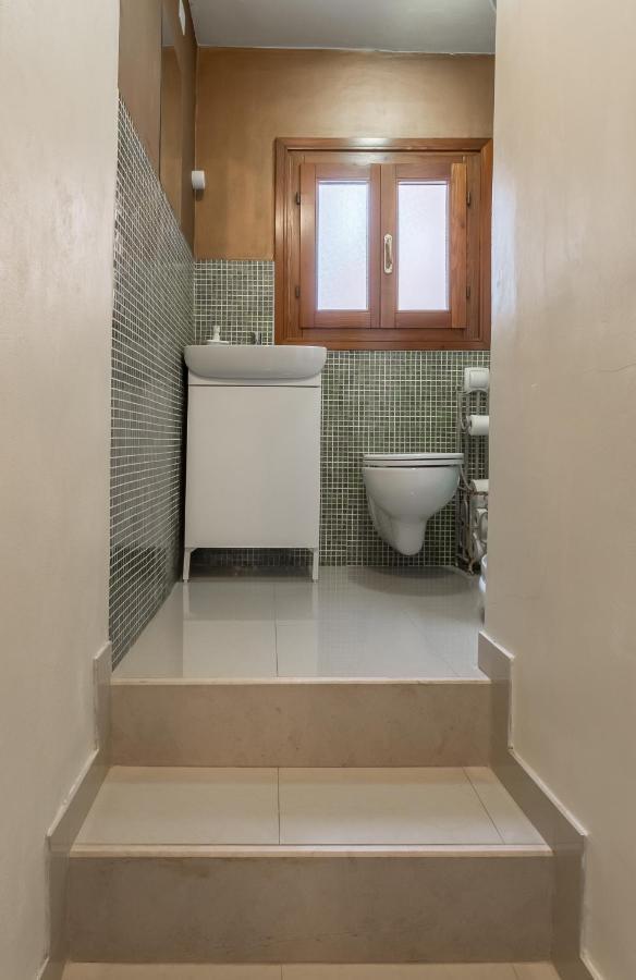 Ca' Falier Blue - 10 Min From Train And Bus Station Венеция Екстериор снимка