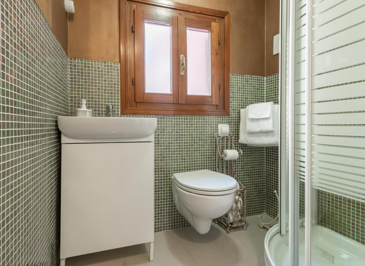 Ca' Falier Blue - 10 Min From Train And Bus Station Венеция Екстериор снимка